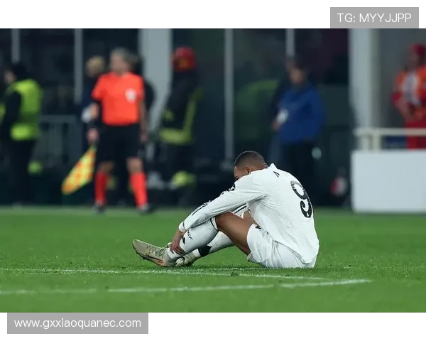 姆巴佩因伤退队引发争议罗滕直言队友对特殊待遇感到厌倦